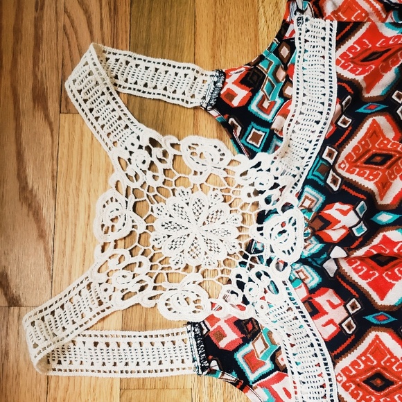 Aztec Print, Lace Tank - Picture 3 of 6